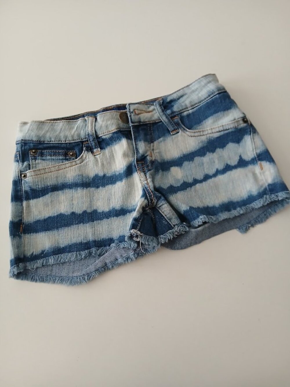 Ocean Drive Denim Mini Shorts - size 1